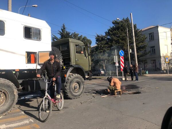 Часть Цхинвала осталась без воды из-за аварии на городском трубопроводе Часть Цхинвала осталась без воды из-за аварии на городском трубопроводе - Sputnik Южная Осетия