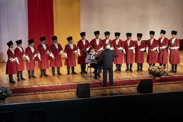 Торжественное собрание в честь Дня мужества и народного единства - Sputnik Южная Осетия