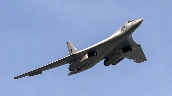 Самолет Ту-160. Архивное фото  - Sputnik Южная Осетия
