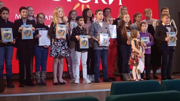 Зал аплодировал стоя: Максим Зассеев стал лауреатом первой степени конкурса Истоки Зал аплодировал стоя: Максим Зассеев стал лауреатом первой степени конкурса Истоки - Sputnik Южная Осетия