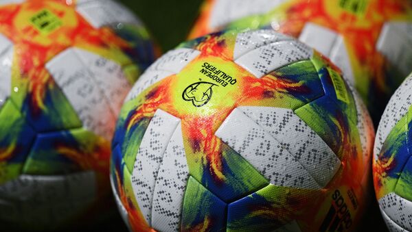 Мячи для отборочных матчей чемпионата Европы по футболу 2020 - Sputnik Южная Осетия