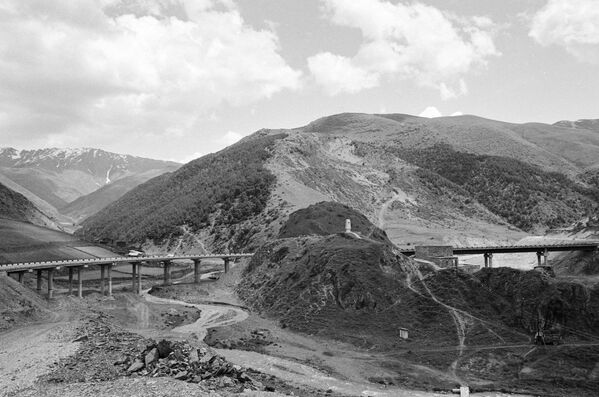 Новая Транскавказская автомобильная дорога, 1983 год. - Sputnik Южная Осетия