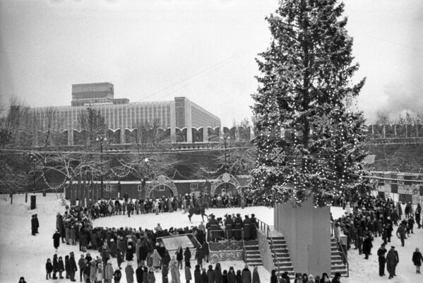Новогодняя елка в Московском Кремле, 1968 год - Sputnik Южная Осетия