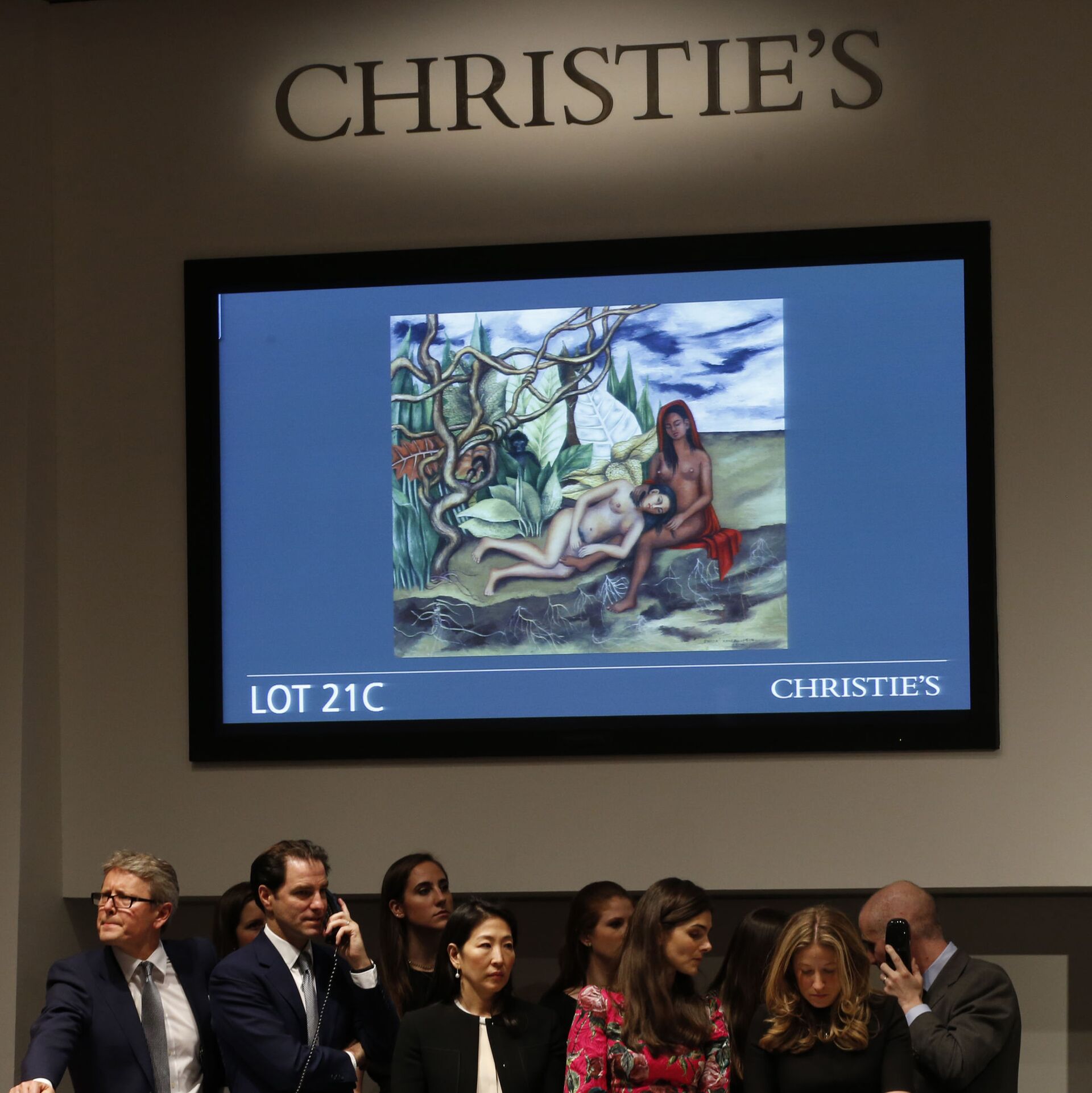 Картина мексиканской художницы Фриды Кало Две обнаженные в лесу на аукционе Christie's - Sputnik Южная Осетия, 1920, 26.10.2021