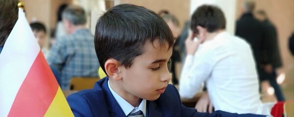 В Цхинвале стартовал турнир по шахматам В Цхинвале стартовал турнир по шахматам - Sputnik Южная Осетия