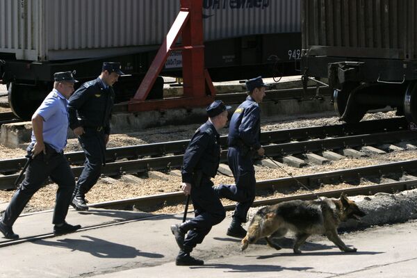 Охрана транспорта. Ведомственная охрана ЖД транспорта. День ведомственной охраны железнодорожного транспорта РФ 9 декабря. Ведомственная охрана железнодорожного транспорта РФ Махачкала. Ведомственная (военизированная) охрана железнодорожного транспорта.