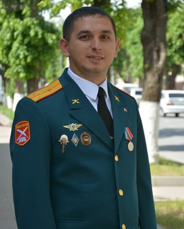 Друзья и сослуживцы об Андрее Плиты: заботился о воспитанниках, как о родных детях Друзья и сослуживцы об Андрее Плиты: заботился о воспитанниках, как о родных детях - Sputnik Южная Осетия