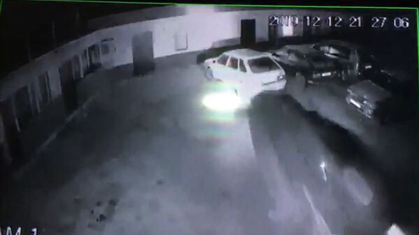 Джип снес две машины и протаранил стену кафе в Южной Осетии - ДТП попало на видео - Sputnik Южная Осетия