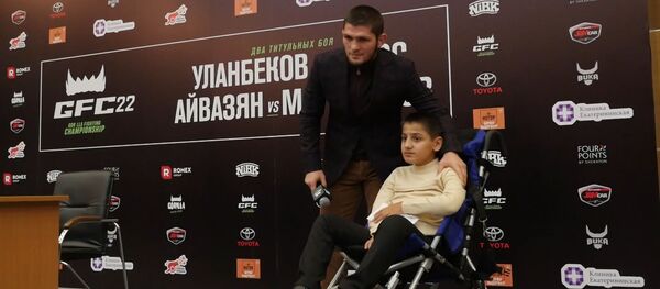 Хабиб Нурмагомедов о предстоящем бое с Тони Фергюсоном: Его я буду бить особенно сильно Хабиб Нурмагомедов о предстоящем бое с Тони Фергюсоном: Его я буду бить особенно сильно - Sputnik Южная Осетия