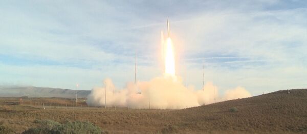 На пороге холодной войны: США испытали запрещенную ДРСМД ракету На пороге холодной войны: США испытали запрещенную ДРСМД ракету - Sputnik Южная Осетия