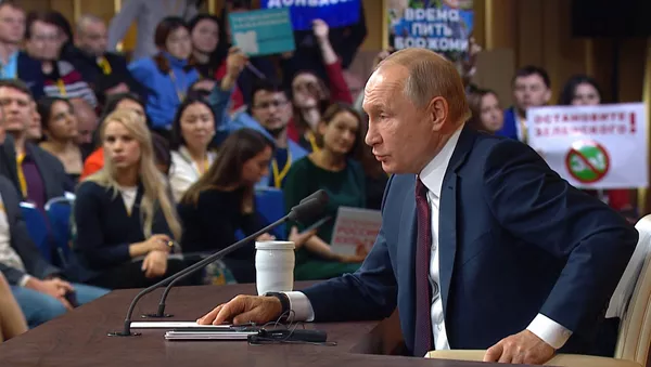 Боятся вашей правды - Путин об угрозах властей Эстонии в адрес сотрудников Sputnik Эстония