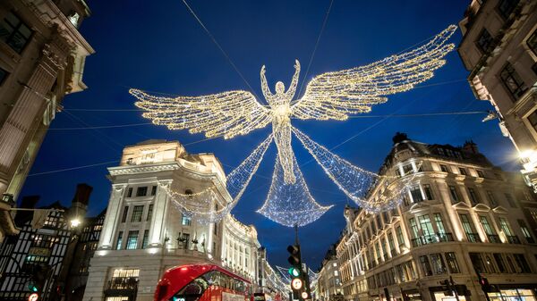 Рождественские украшения на Риджент-стрит в Лондоне - Sputnik Южная Осетия