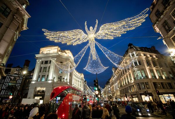 Рождественские украшения на Риджент-стрит в Лондоне - Sputnik Южная Осетия
