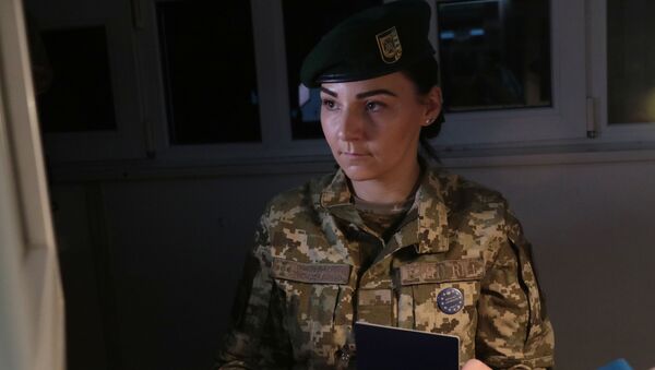 Сотрудница пограничной службы Украины - Sputnik Южная Осетия