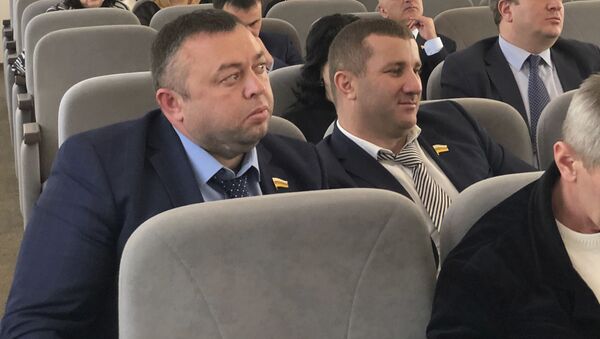 Депутаты единогласно проголосовали против лишения мандата  Джамболата  Медоева - Sputnik Южная Осетия