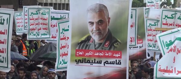 В Тегеране простились с генералом Сулеймани: народ требует мести В Тегеране простились с генералом Сулеймани: народ требует мести - Sputnik Южная Осетия