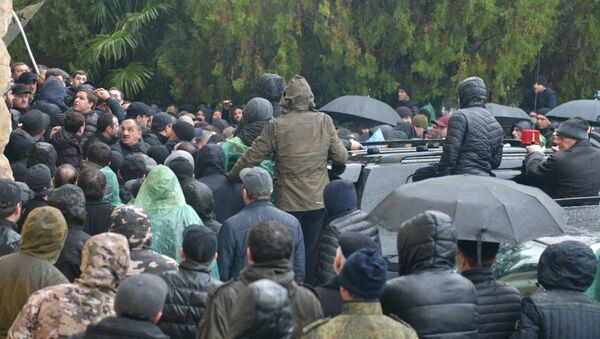 Акция оппозиции в Сухуме - Sputnik Южная Осетия