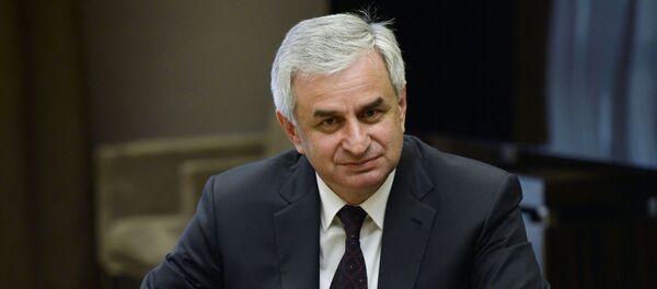 Президент Абхазии Рауль Хаджимба Президент Абхазии Рауль Хаджимба - Sputnik Южная Осетия
