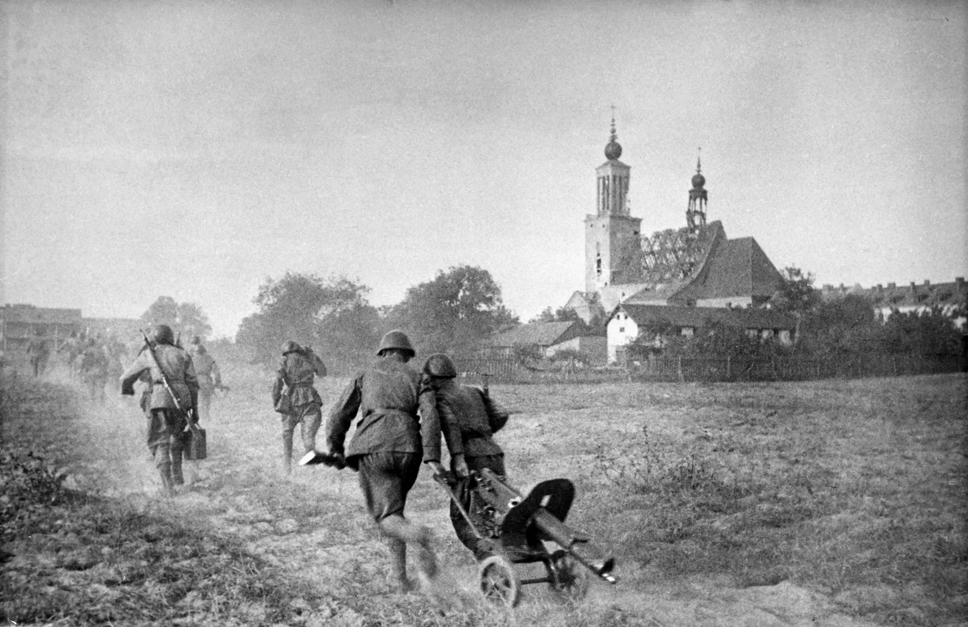 Этот день в 1945-м: взятие Шлохау Этот день в 1945-м: взятие Шлохау - Sputnik Южная Осетия, 1920, 27.02.2025