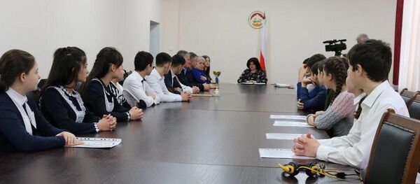 Гасситы Натали фембæлд скъолаты ахуыргæнинæгтимæ Гасситы Натали фембæлд скъолаты ахуыргæнинæгтимæ - Sputnik Хуссар Ирыстон