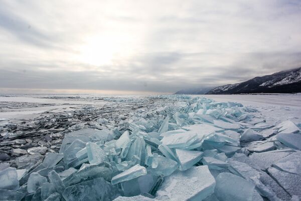 Лед на озере Байкал - Sputnik Южная Осетия