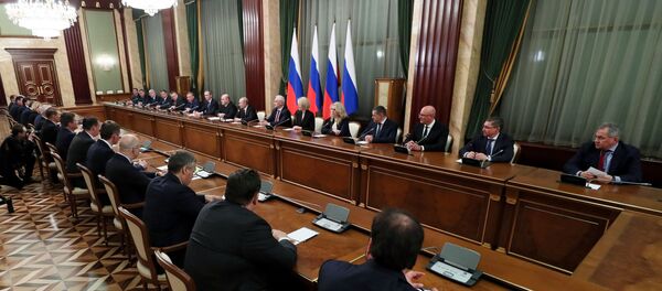 Президент РФ В. Путин провел встречу с новым правительством РФ Президент РФ В. Путин провел встречу с новым правительством РФ - Sputnik Южная Осетия