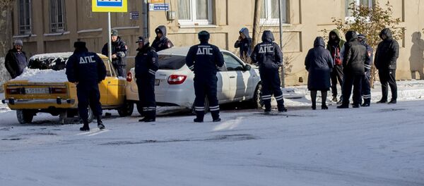 ДТП на углу улиц Октябрьская и Кочиева ДТП на углу улиц Октябрьская и Кочиева - Sputnik Южная Осетия