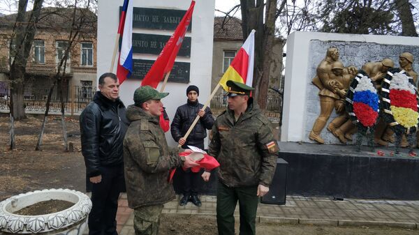 Хъайтары ингӕнӕй мӕр: Хуссар Иры Ленингоры районы ацыд акци Горсть памяти - Sputnik Хуссар Ирыстон