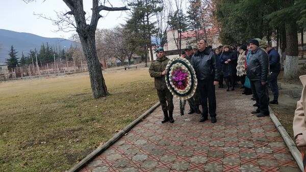 Хъайтары ингӕнӕй мӕр: Хуссар Иры Ленингоры районы ацыд акци Горсть памяти - Sputnik Хуссар Ирыстон