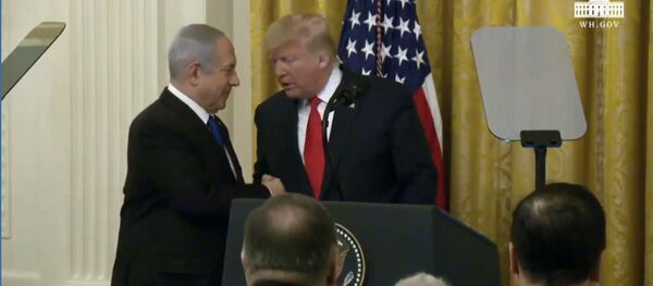 Владимир Путин и Биньямин Нетаньяху обсудили “сделку века” Трампа Владимир Путин и Биньямин Нетаньяху обсудили “сделку века” Трампа - Sputnik Южная Осетия